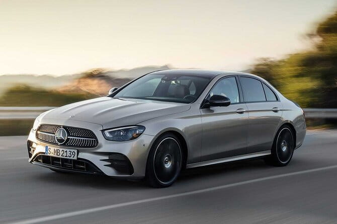 Private Transfer from Reykjavik to Reykjavik Airport KEF by Sedan - Detailed Breakdown of the Experience