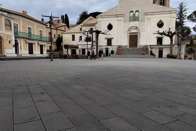 Private Transfer From Sorrento to Naples - The Experience of the Drive: Comfort and Personal Touches