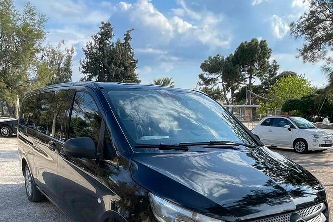 Private Transfer from/to Santorini Port and Airport - Who Will Love This Service?