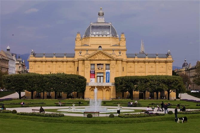 Private transfer from Zagreb to Budapest or Budapest to Zagreb - The Experience from Booking to Arrival