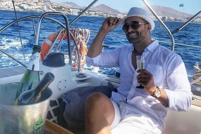 PRIVATE YACHT CHARTER VOYAGE, Food & Drinks included! - FAQ