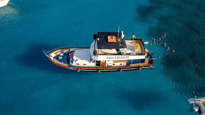 Protaras: Luxury Blue Lagoon Cruise / 3H, 2 Swim Stops - The Vessel and Comforts
