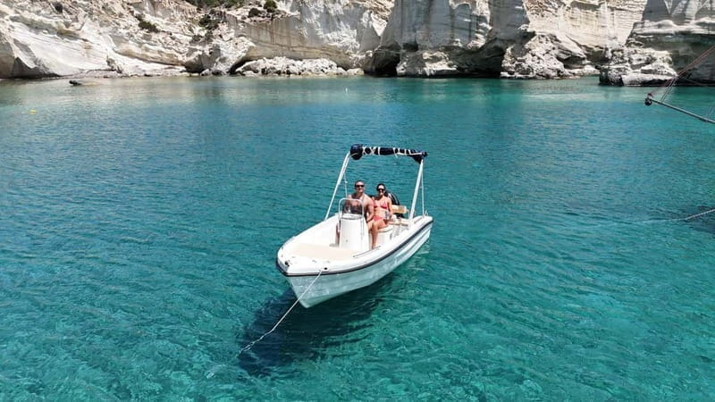 Provatas : Boat rental to Kleftiko - Navigating Around Milos: The Highlights You Can Expect