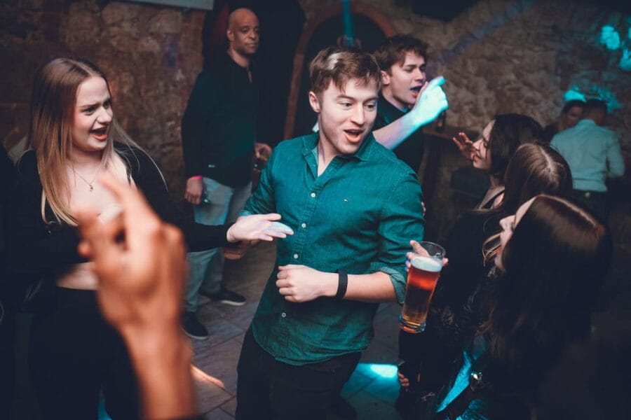 Pub Crawl - 1-hour Open Bar then Vip to 5 Clubs - Krakow - Price, Logistics, and Overall Value