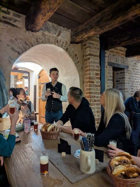 Pub crawl incl. Oktoberfest museum guided tour with beer tasting (private) - Exploring Munich’s Beer Scene: A Detailed Review