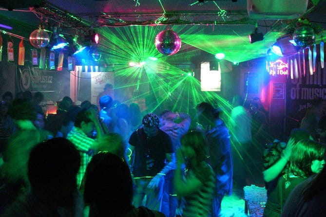 Pub Crawl Porto - Who Should Consider This Experience?