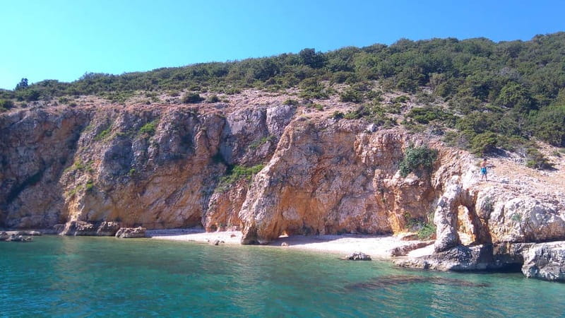 Punat: Plavnik and Krk Islands Private Boat Trip - Exploring the Islands and Bays: What to Expect