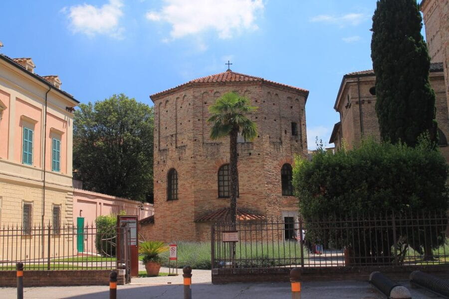 Ravenna: UNESCO Monuments and Mosaics Guided Tour - The Value of Guided Access and Expert Commentary