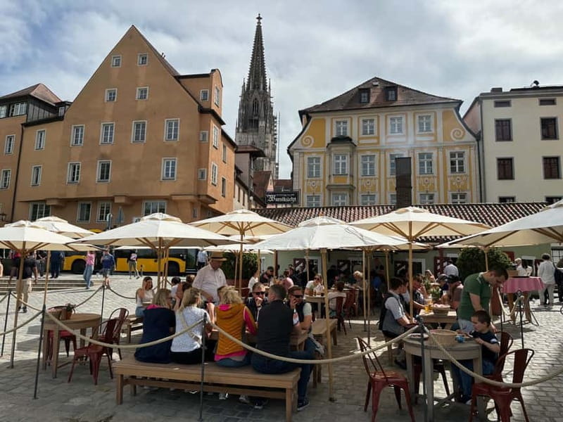Regensburg Unveiled: Through Its People, Art and Flavors - Discovering the Heart of Regensburg: A Step-by-Step Journey