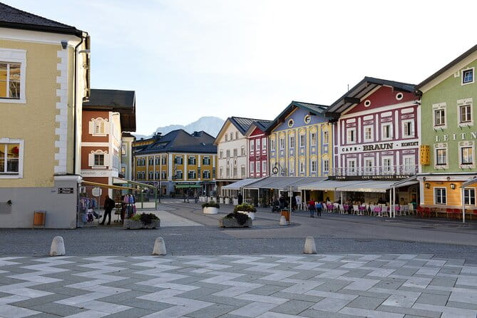 Relive the Movie Private Sound of Music Tour in Salzburg - Value and Logistics: Is It Worth the Price?