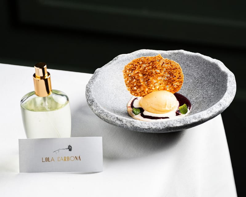 RESTAURANT IN THE CENTER OF JEREZ WITH THE BEST GASTRONOMY AND WINES - Entering a Historic Cellar: Setting and Atmosphere