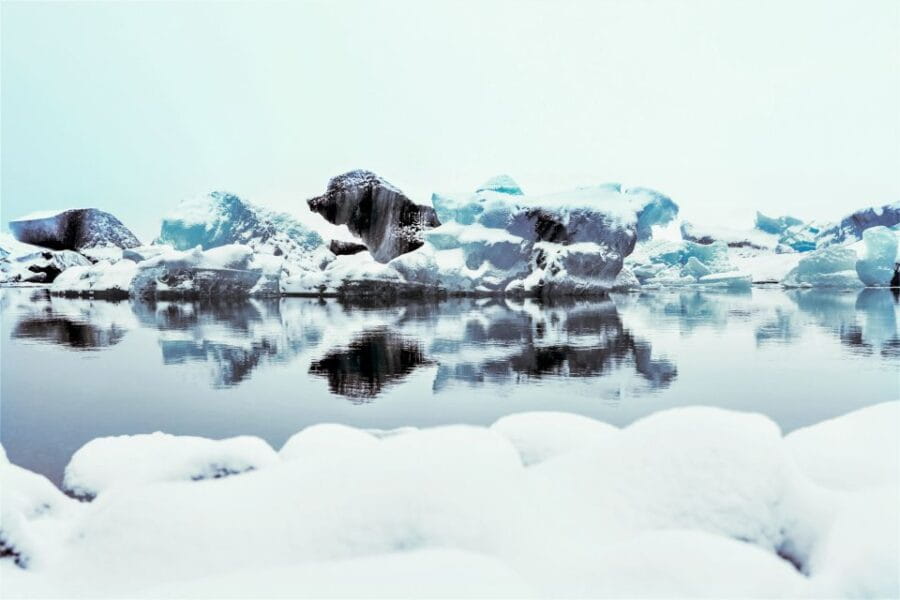 Reykjavik: Jokulsarlon Glacier Lagoon Full-Day Guided Trip - Price and value: What youre paying for