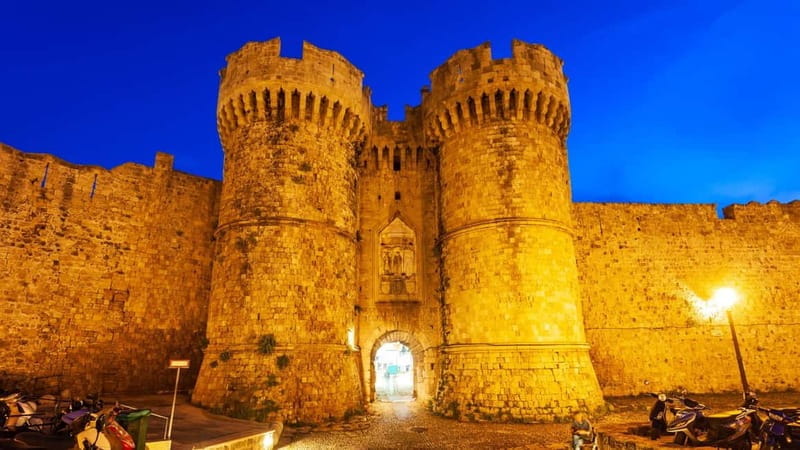 Rhodes Nightlife: Pub Crawl Old Town - 5 Bars & Free Shots - Price and Logistics: What You Need to Know