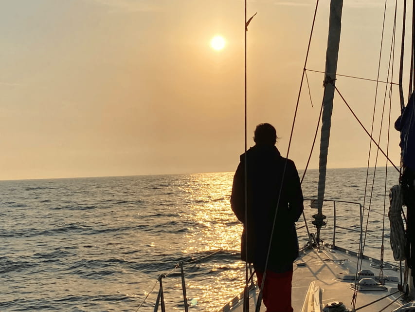 Ría de Arousa: Daytime or Sunset Sailboat Cruise with drinks - What to Expect on the Water