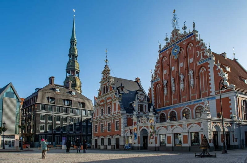 Riga: Old Town Walking Tour in a Small Group - Exploring Riga’s Old Town: A Closer Look
