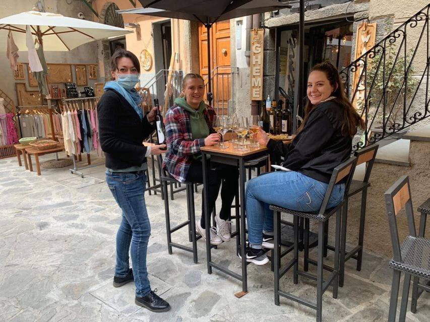 Riomaggiore: Cinque Terre Wine & Liqueur Tasting Experience - Learning the Art of Recognizing Flavors and Aromas