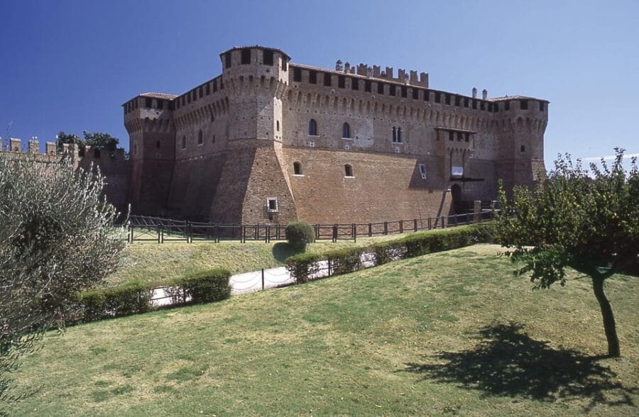 Rocca of Gradara Entry Ticket & Audio App - Exploring the Castle’s Key Features