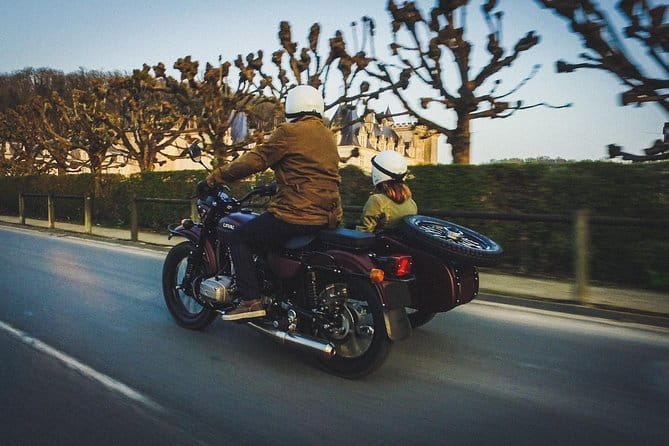 Romantic Tour By Night - Who Will Love This Tour?