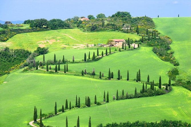 Romantic Vespa Tour and Wine Tasting - Exploring Montepulciano on Two Wheels