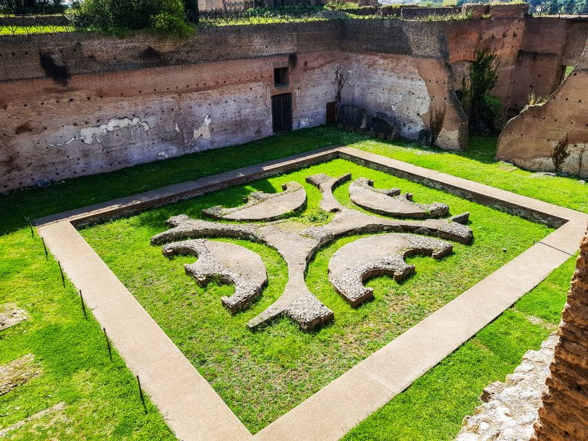 Rome: Colosseum, Roman Forum & Palatine Hill Tour - Entering the Colosseum