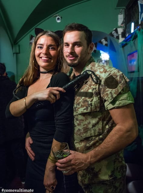 Rome: Halloween Pub Crawl with Open Bar and Pizza - Entering the Party: What to Expect