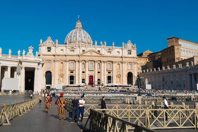 Rome: Pope Leo XVI Audience with Guided Entrance - Visiting St. Peter’s Basilica: A Marvel of Architecture