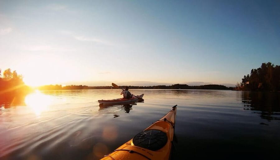 Rovaniemi: Midnight Sun Canoeing Tour & Barbeque - Entering the Land of the Midnight Sun: A Detailed Review