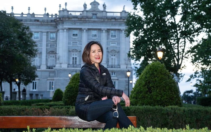 Royal Palace, Sol & Plaza Mayor Professional Photoshoot - The Royal Palace: A Regal Photo Stop