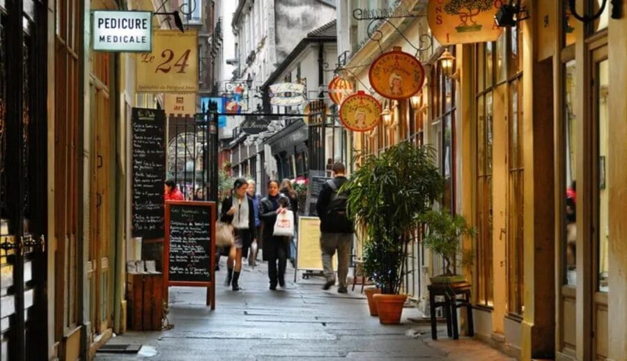 Saint-Germain Chocolate, Pastries, and Macaron Private Tour - Practical Details and Logistics