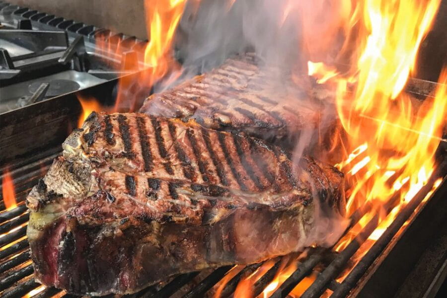 San Gimignano: Fiorentina Steak Lunch in Winery - Entering the World of Tuscan Flavors: What to Expect