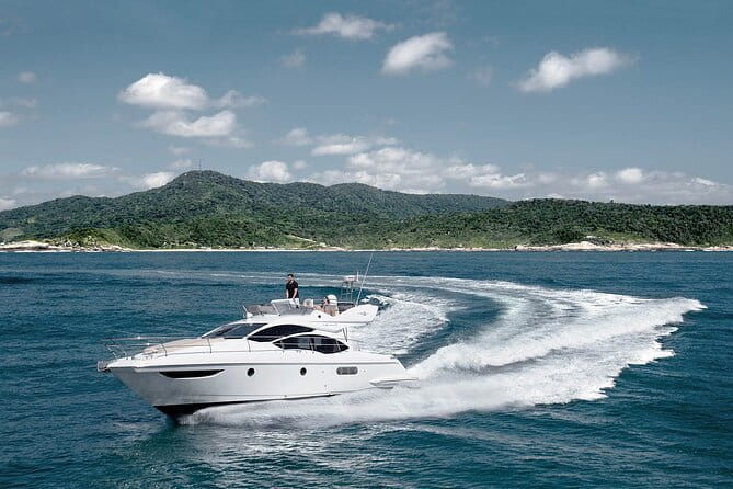 Santorini Caldera: Private Flybridge Yacht Experience - FAQ