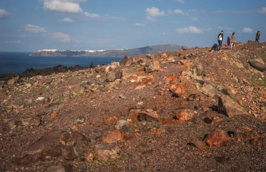 Santorini Caldera: Sunset Cruise with Dinner - The Santorini Sunset: A Natural Spectacle