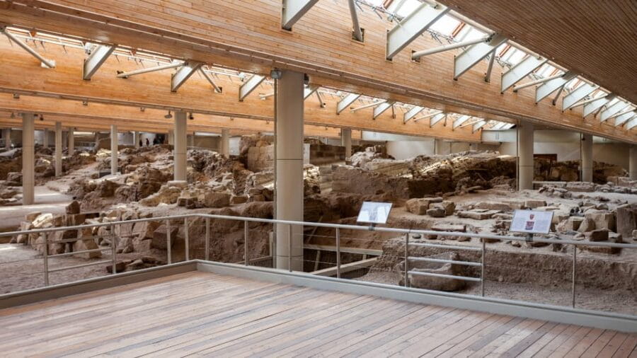 Santorini: Culture & Highlight Tour with Wine Tasting - Price and Logistics: Good Value for a Short Tour