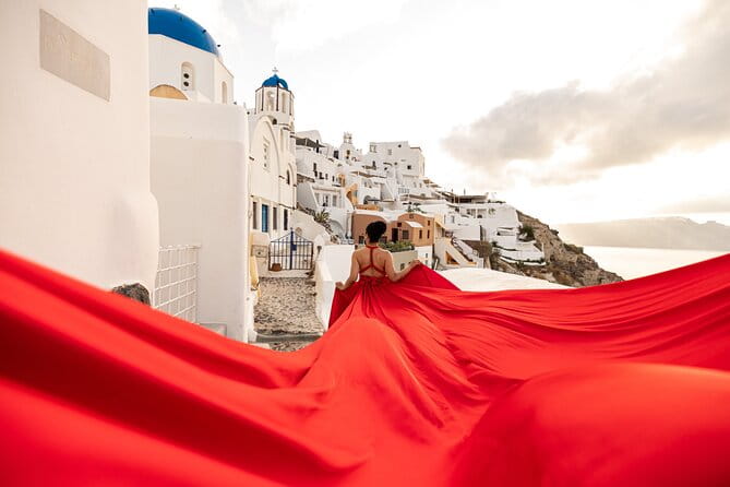 Santorini: Flying Dress Professional Photography *Dress Included* - FAQ