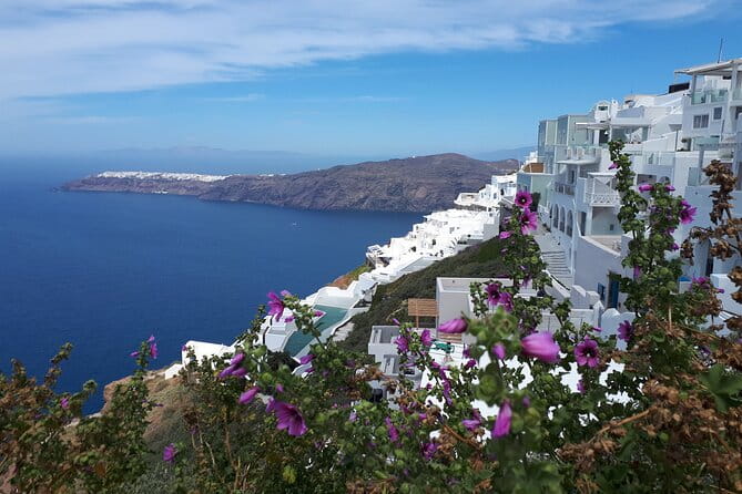 Santorini Highlights& Wine Tasting Private Tour - Passing by Akrotiri and the Lighthouse