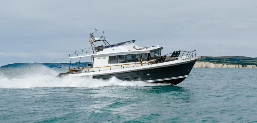 Santorini: Private Motor Yacht Cruise with Meal & Open Bar - Cruising Near the Volcano and Hot Springs