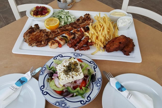 Santorini Private Tour With Food Experience - What This Tour Means for You