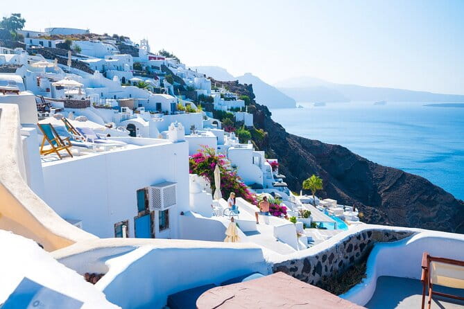 Santorini Transfer to All Destination Port, Airport, Hotel - Entering Santorini: The First Impression