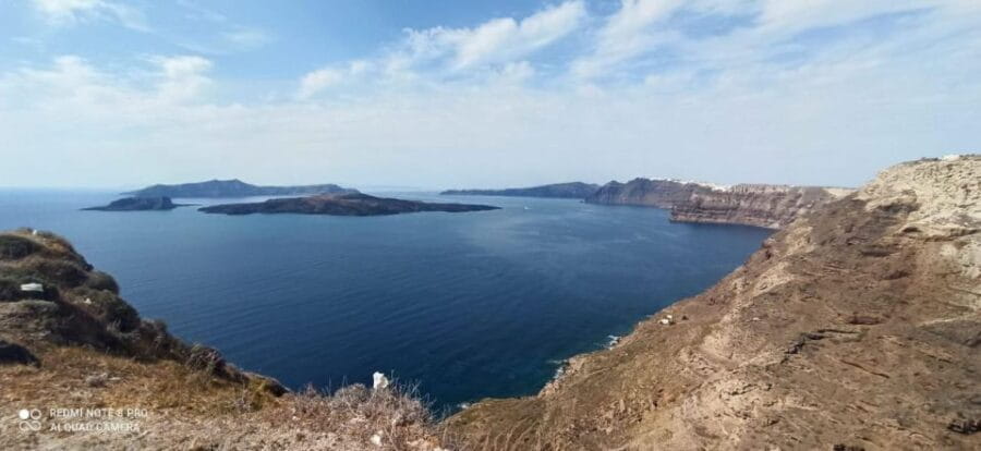 Santorini Unveiled: 4-Hour Discovery - Windmills and Oia: Classic Santorini Icons