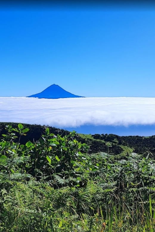São Jorge: PR01 Hike & Tour - Full Day Adventure - The Cultural and Historic Highlights