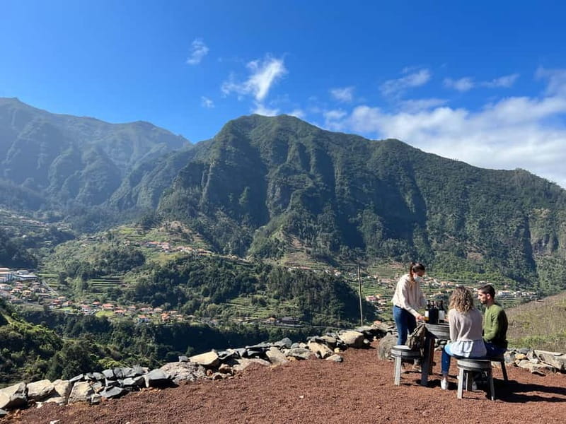 São Vicente Vineyard Visit With Traditional Lunch - Guided Tour: Behind the Scenes of Madeira’s Wine
