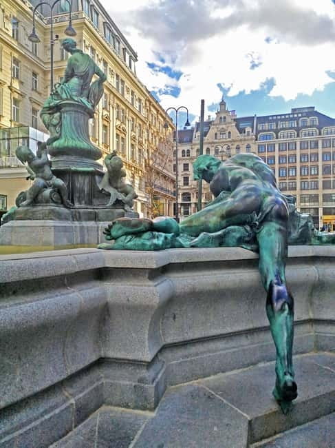 Scandals, affaires & anecdotes in Vienna - What to Expect: Tour Highlights and Content