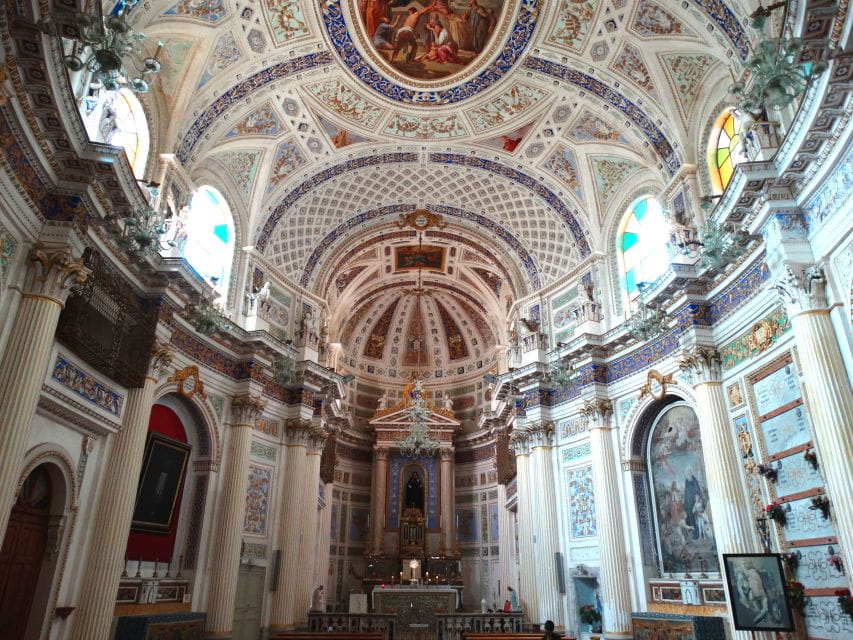 Scicli: Guided Walking Tour in Baroque City Center - The Heart of Scicli: Town Hall and San Giovanni Church