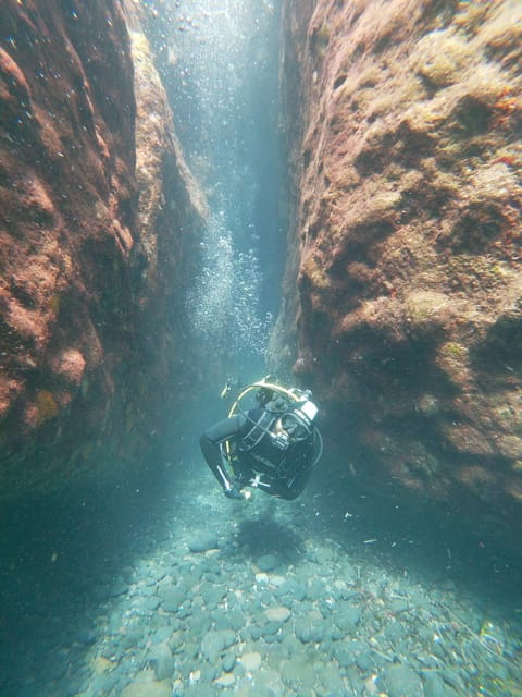 Scuba Diving in the Volcanic Caldera/shorelines of Santorini - Why Santorini’s Underwater Landscape Is So Special