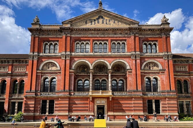 Secrets of the Victoria and Albert Museum - Private Tour - The Value of a Guided Tour at the V&A