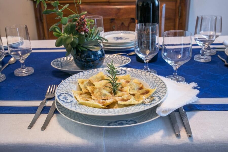 Selinunte: 4-Course Italian Meal with Local Family - Who Should Book This Experience?
