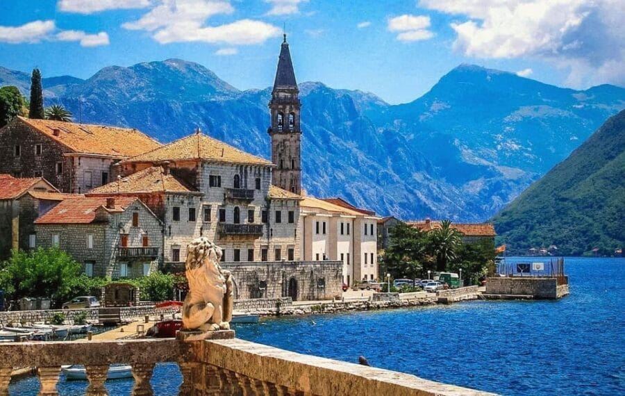 Semi-Private Tour; 5 Balkan Countries from / to Dubrovnik - Who Will Appreciate This Tour?