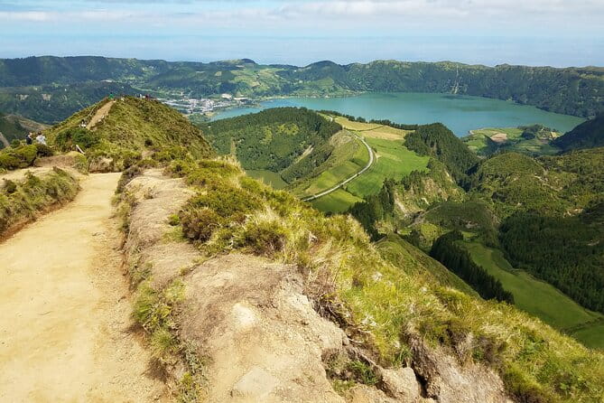Sete Cidades / Lagoa do Fogo - Full Day Tour - Price and Value