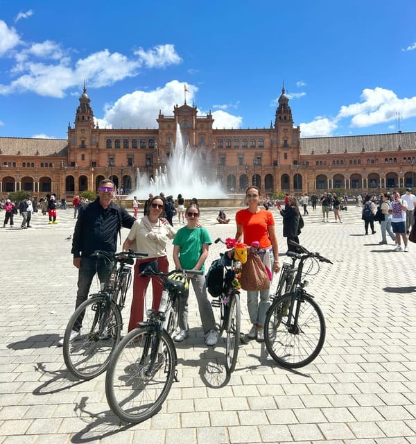 Seville: Dutch Highlights Tour - Discovering Iconic Landmarks on Your Cycling Route
