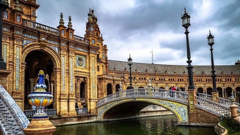 Seville: Exclusive City Highlights Tour with Guide - Practicalities: What You Need to Know
